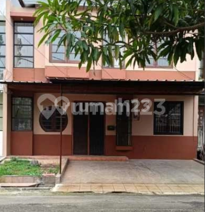 Rumah Cantik Tinggal Bawa Koper di Taman Osaka Lippo Karawaci