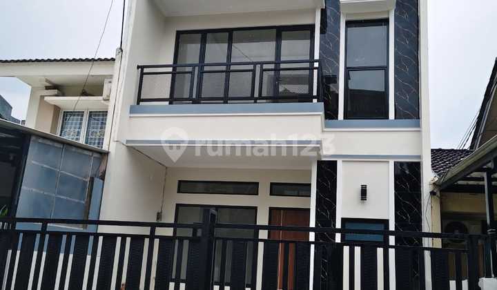Near Toll Access, House, 2 Floors, Freehold Title, Flood-Free Gading Serpong Sector.