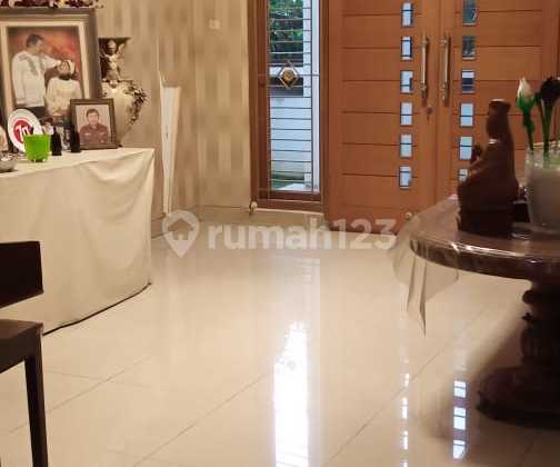 Siap Huni, Rumah, 2 Lantai, SHM, Dekat Akses Tol, Bebas Banjir Mahkota Modernland 2