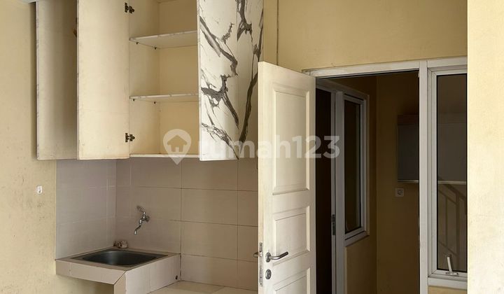 For Immediate Rent House In Milano Gading Serpong Corner Position