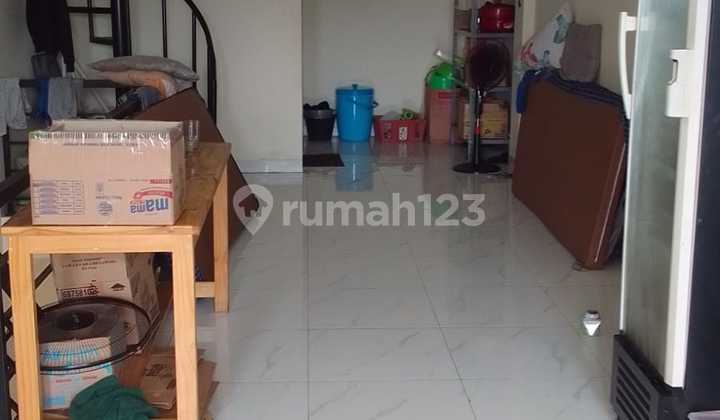 For Quick Lease: 2 1/2 Story Shop House in Banjar Wijaya Modern Market, Tangerang. 2