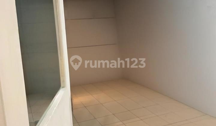 Newly renovated ready-to-occupy house with a garden, Ubud Asri, Lippo Karawaci. 2