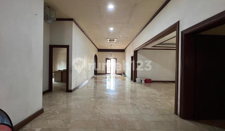 Dijual rumah di menteng  Area strategis & elit Cocok untuk bisnis 2