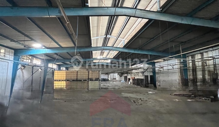 For Rent: Ex-Factory Warehouse in Tangerang City, strategic location on main road. For Rent: Ex-Factory Warehouse in Tangerang City, strategic location on main road.