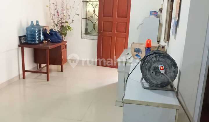 House in Alam Indah, flood-free front position, Cipondoh Tangerang