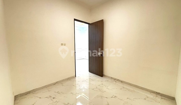 2-STORY HOUSE READY TO OCCUPY FOR MODERN FAMILIES 2