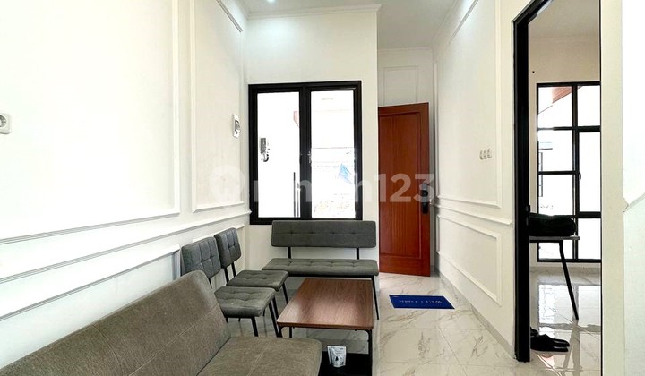 RUMAH 2 LANTAI SIAP HUNI HARGA TERJANGKAU RUMAH 2 LANTAI SIAP HUNI HARGA TERJANGKAU