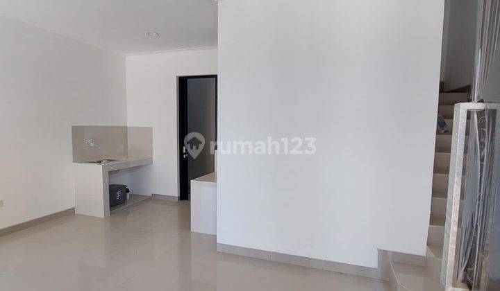 Disewakan Rumah Batu Cluster Dallas PIK2  9