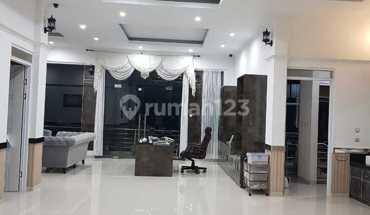 Rumah Megah Siap Huni View Danau di Kbp Bandung 2