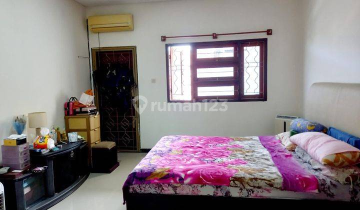 Dijual Rumah 3 Lantai Adem Terawat di Tki 2