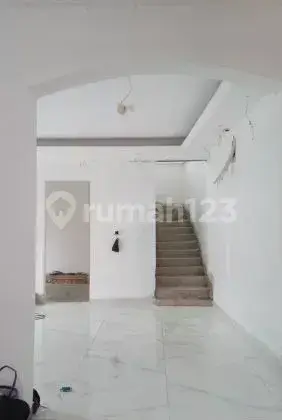 Rumah Baru Siap Huni di Sayap Bkr Bandung 1