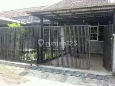 Rumah Lama Terawat di Daerah Kembar Jabar  1