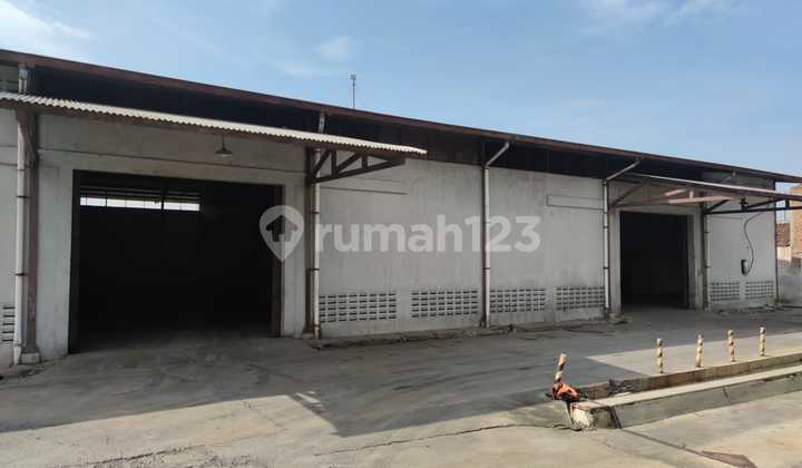 Gudang Luas Siap Pakai di Jalan Raya Padalarang