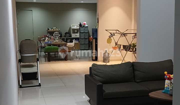 Rumah 2 Lantai Sudah Renovasi di Komplek Kopo Mas