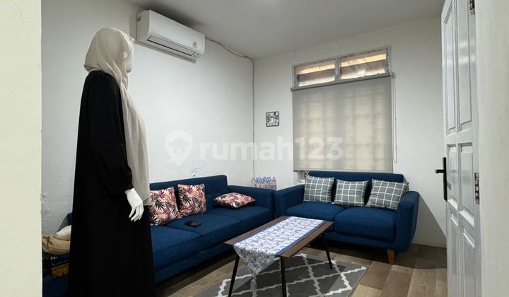 House Suitable for Business Space in Pharmindo 2