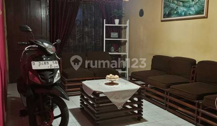 Rumah Tinggal 2 Lantai di Komplek Pharmindo Bandung Rumah Tinggal 2 Lantai di Komplek Pharmindo Bandung