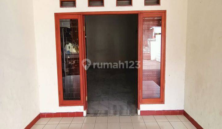 Dijual Rumah Murah Di Kawasan Ampera Jakarta Selatan Cocok Utk Dijadikan Kost2an Atau Dibangun Cluster Perumahan Jln Syaridin No 24.Ampera Jakarta Selatan