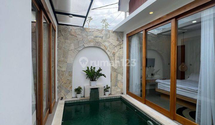 Modern Tropical Villa Seminyak Kerobokan 2br 1