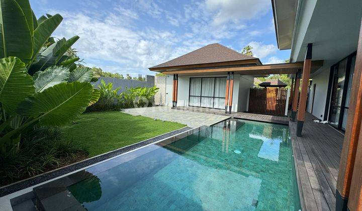 Brandnew Ready Tropical Modern Villa Lantai 2 di Jimbaran Bali