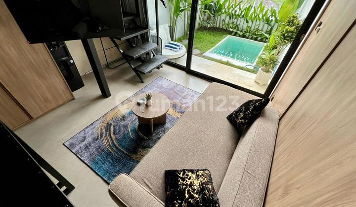 Modern Tropical Loft In Babakan, Canggu. Prime Location Peaceful area With Stunning Rice Field View 2