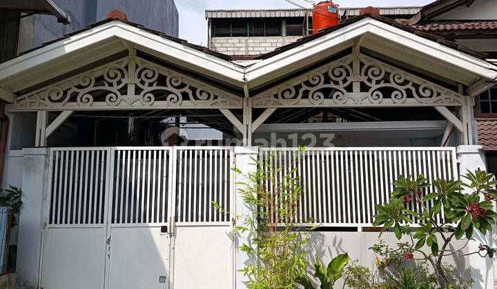Sewa Rumah Rapi Siap Huni di Sunter Jaya, Jakarta Utara