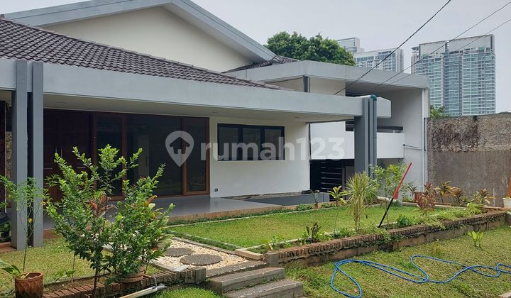 House for Rent in Kemang, Large Land, Unfurnished, South Jakarta