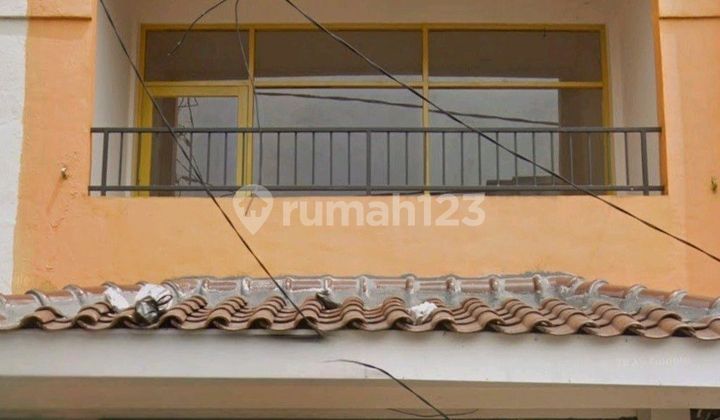 Ruko Pinggir Jalan Raya Mampang Prapatan Sudah Renov, Jakarta Selatan