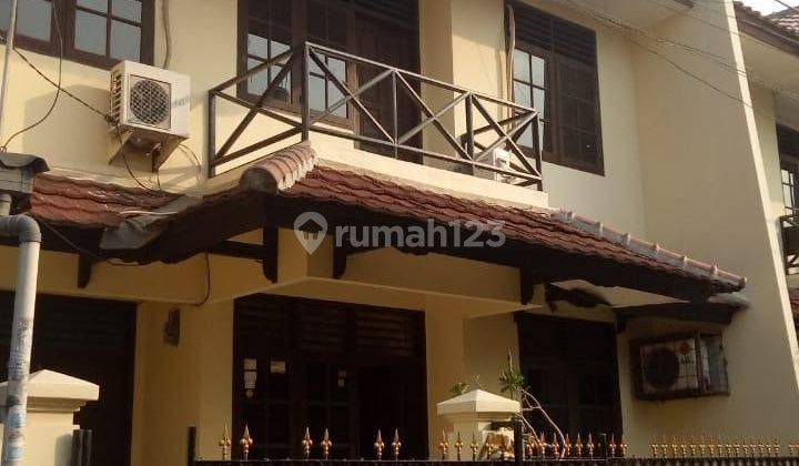 Dijual rumah dalam kompleks perumahan lokasi strategis  2