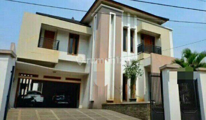 Rumah Mewah Harga Murah Dalam Komplek Elite  1