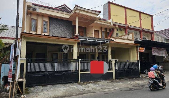 Disewakan Rumah Lokasi Strategis, Pinggir Jalan Luas. Pekayon 1