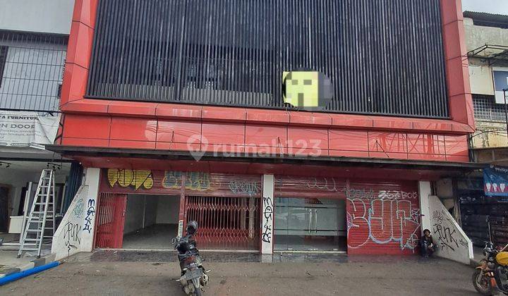 Ruko siap pakai lokasi strategis cocok segala jenis usaha.Bekasi  2
