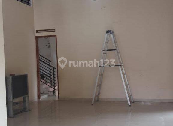 Rumah bagus 2 lantai halaman luas dalam komplek di Cibiru 9