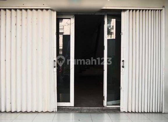 Ruko 3 Lantai di Telukjambe Karawang Bagus siap Usaha 2