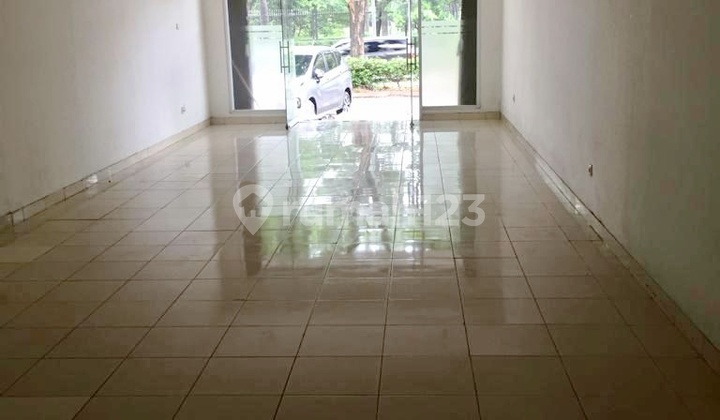 3-Story Shophouse Rented Out, Ideal for Passive Income in Grand Wisata 2