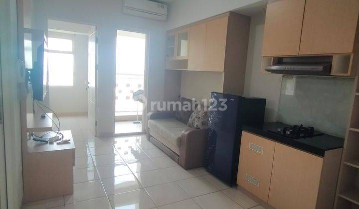 Apartemen Summarecon Bekasi - Springlake 3 Kamar Tidur Furnished 1