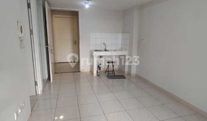 Summarecon Tower Davalia Apartment 3 Bedrooms Unfurnished