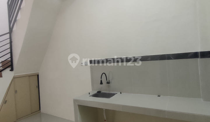 Rumah Tingkat Finishing Di Pondok Ungu Permai Sektor V Bekasi 2