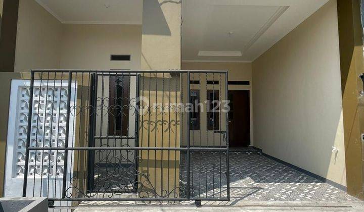 Rumah cantik minimalis lokasi pondok ungu sektor v  1