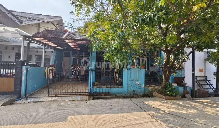 Dijual Rumah Strategis di Galaxy Bekasi  1