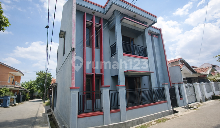 For Sale: Established House in Pemda Jatiasih Complex - Just 5 Minutes to Jorr Toll Gate!