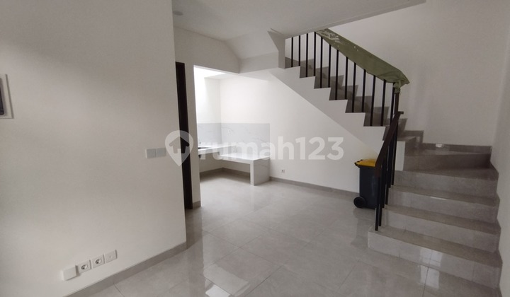 Rumah 2 Lantai Di Citra Garden Bintaro 2