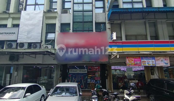Ruko Super Strategis Pinggir Jalan di Kelapa Gading Jakarta Utara Ruko Super Strategis Pinggir Jalan di Kelapa Gading Jakarta Utara