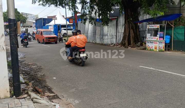 For Rent 2-Story Shop House by Main Road in Pekayon Bekasi 2