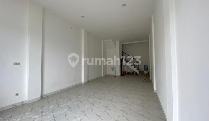 Good Linked Shophouse 100 m2 Freehold Title, South Tambun, Bekasi 2