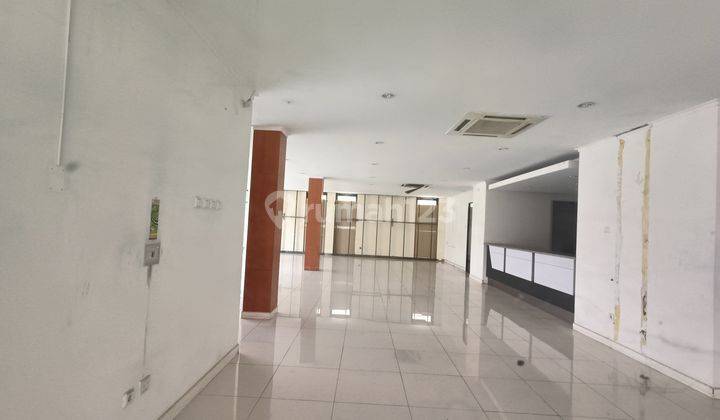 Disewakan Gedung Perkantoran di Jalan Pajajaran Bogot 3