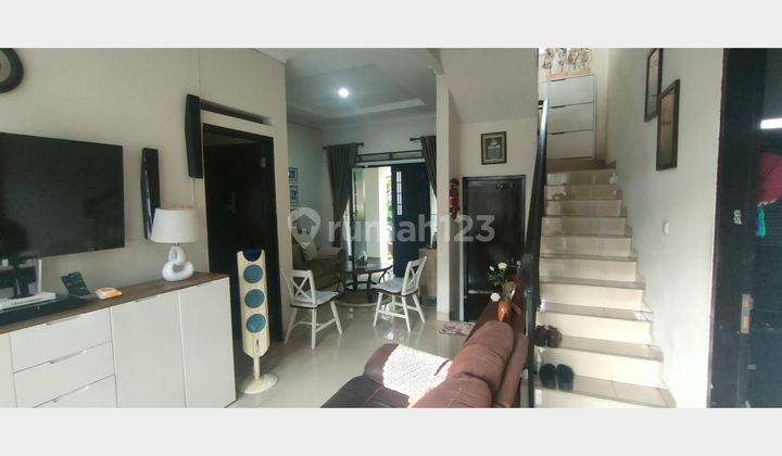 ruang keluarga dijual rumah di mutiara sentul