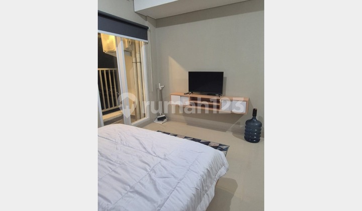 kamar tidur  dijual studio apartemen fully furnished