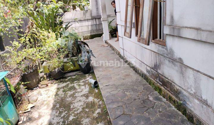 tampak depan dijual rumah hunian di perumahan