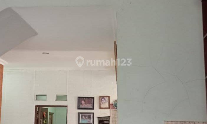 Dijual Rumah Relatif Baru Dan Strategis di Yasmin 9