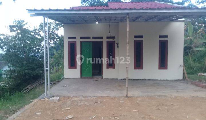 Rumah di Leuwiliang Hadap Barat 1